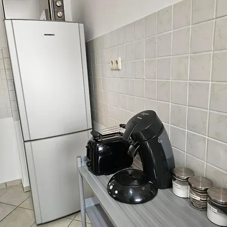 アパート Naehe Duesseldorf Messe Expo, Airport, Train Station ドゥイスブルグ